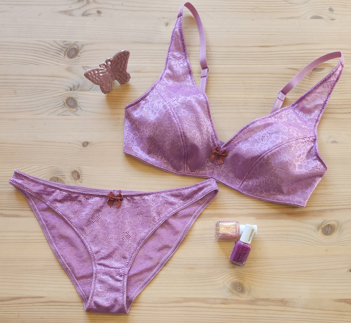 Kit da cucito per Bralette Vanessa in lilla IDvx21