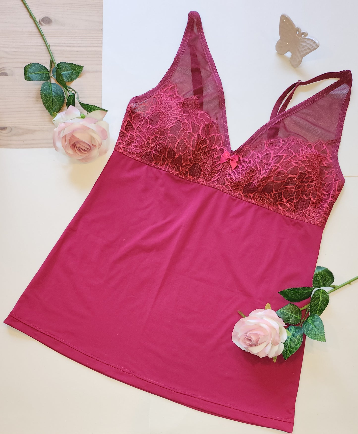 Microfiber, bi-elastic laundry fabric in raspberry, berry