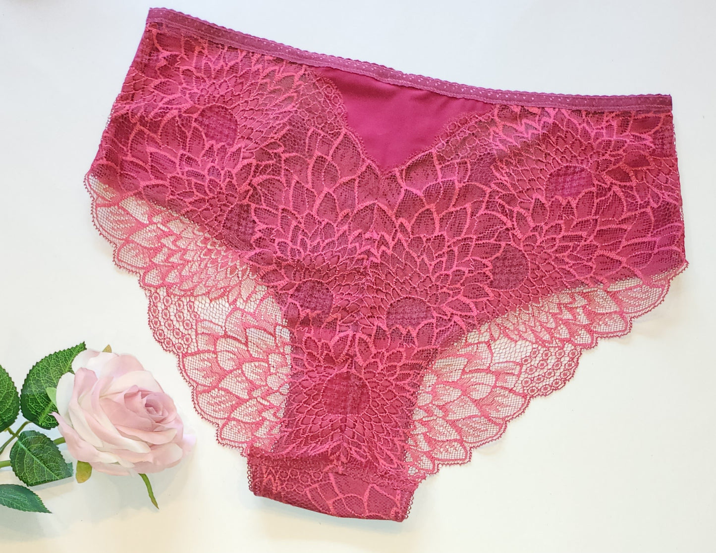 Microfiber, bi-elastic laundry fabric in raspberry, berry