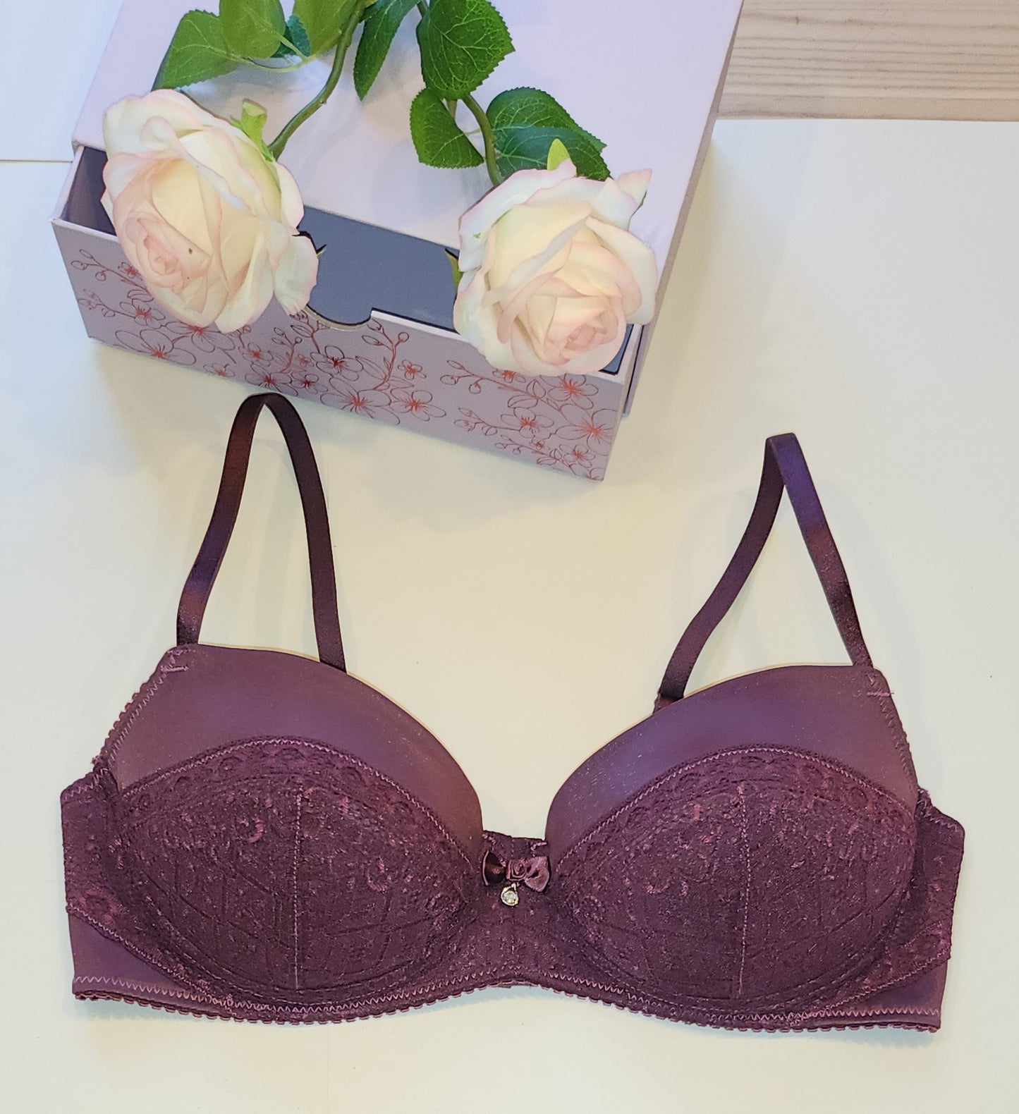 Offerta del mese ottobre. Al momento del pagamento verrà addebitato uno sconto del 15%. Set da cucito grande per 2 reggiseni e mutandine o pacchetto da cucito<tc>Pizzo</tc> , microfibra e Powernet Plum II