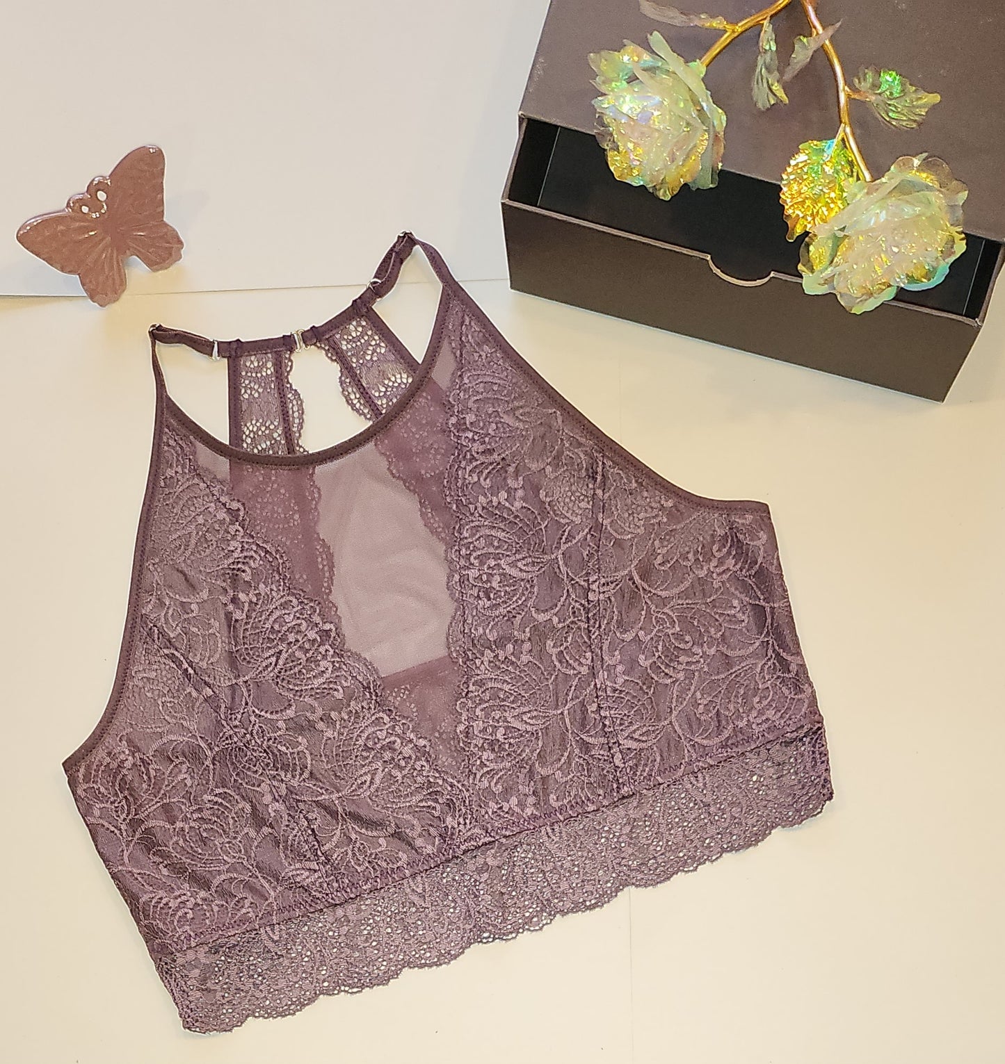 Offre du mois de septembre. Une réduction de 15 % sera facturée au moment du paiement. Grand set de couture pour 2x soutiens-gorge et culottes ou paquet de couture avec <tc>Dentelle</tc>, microfibre à imprimé floral et Powernet framboise. IDnsx1