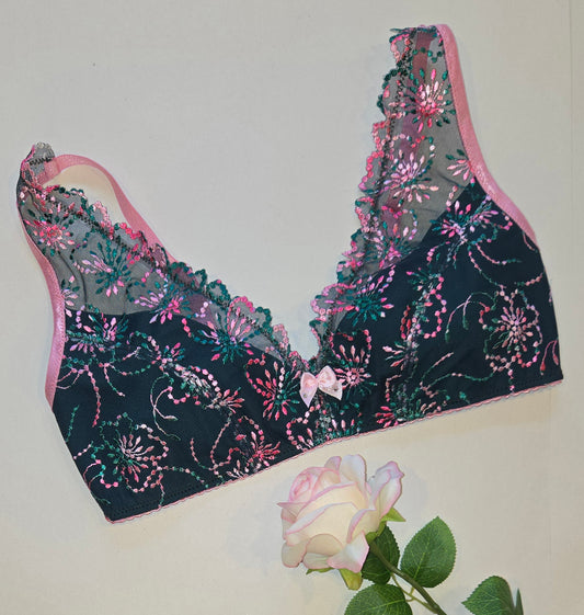 Nähset für BH und Höschen Pine Green & Pink mit Stickereispitze