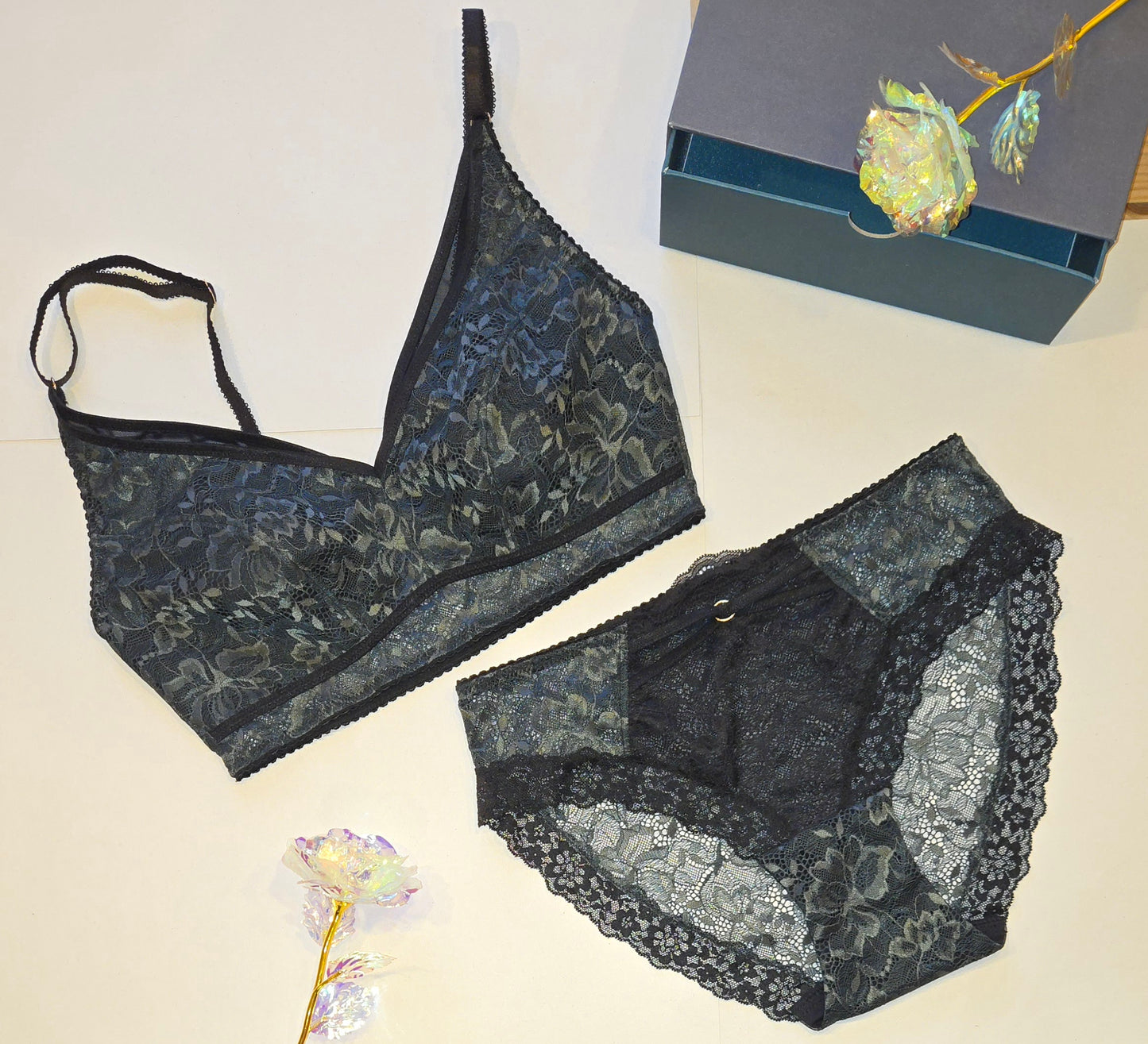 Feb.- März Special. Nähset für Longline Layer-Look Bralette Vanessa inkl. Add-On in PDF. IDvx21