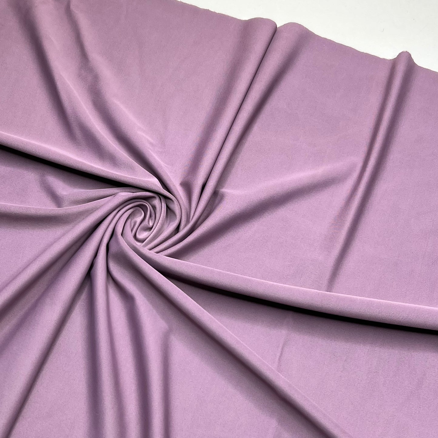 Microfibra, tejido de ropa interior bi-elástico. Color crocus claro.
