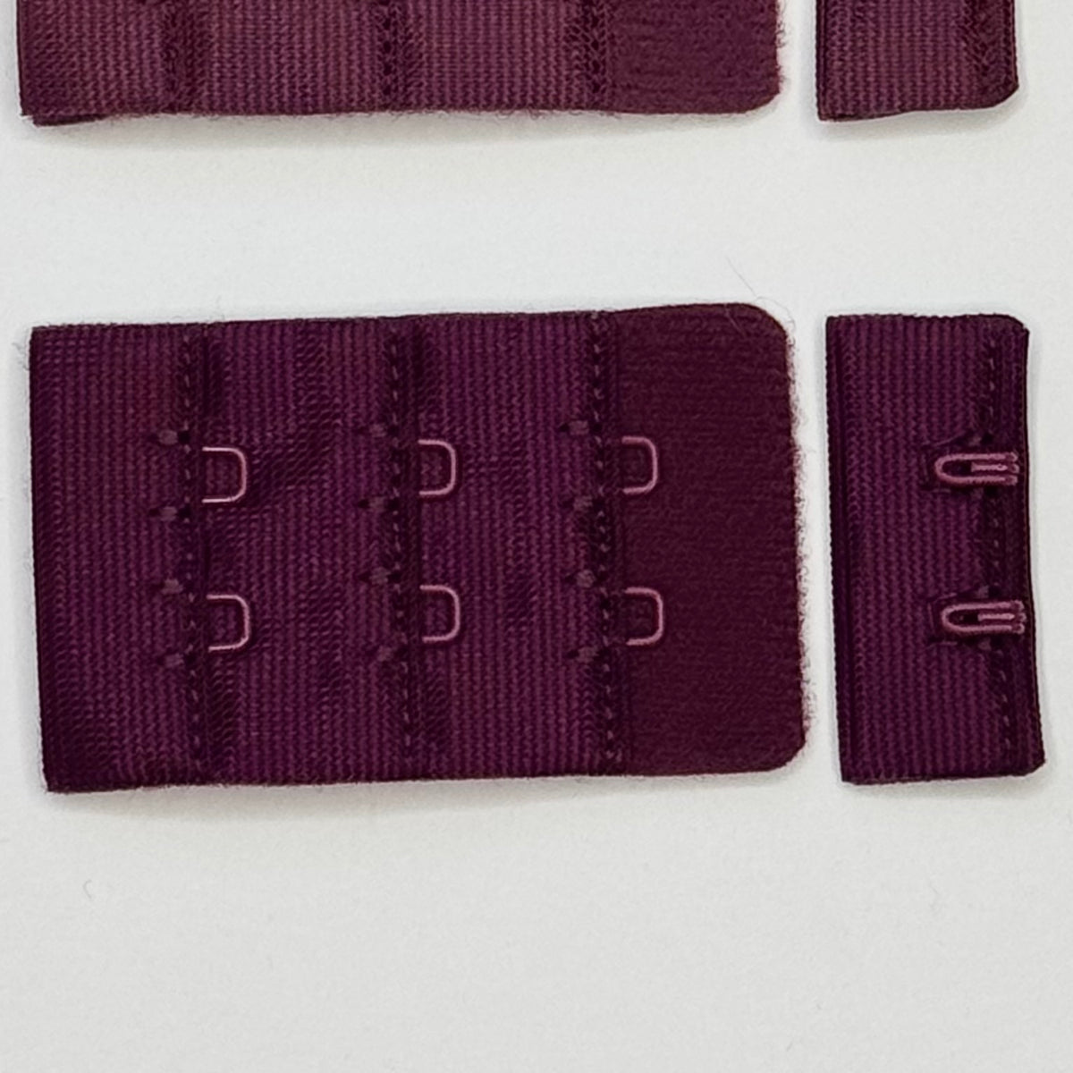 BH-Verschluss 2 x 3 in Fuchsiarot und Hibiskus / bra  hook&eye fuchsia red and Hibiscus