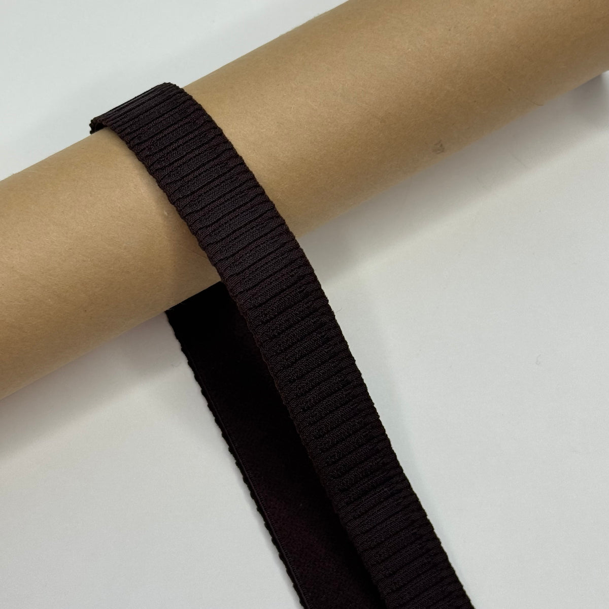 BH-Trägergummi, 18 mm breit – Meterware. Verschiedene Farben