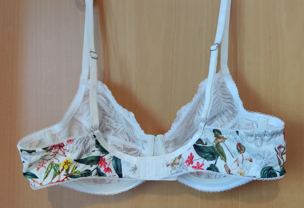 Large dentelle élastique blanche, prix pour 1/2 mètre