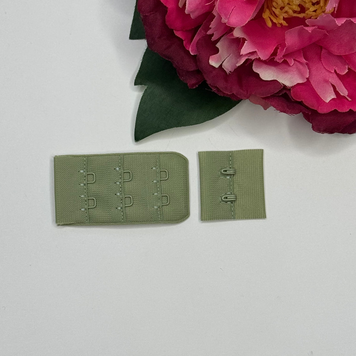 BH-Verschluss 2×3 Haken & Ösen Olive Green – Bra Hook & Eye olive green