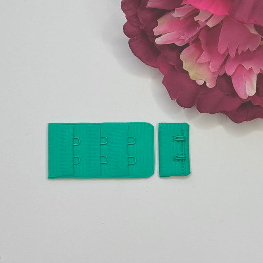 BH-Verschluss 2×3 – Vivid Green | Hook & Eye Closure 30×58 mm
