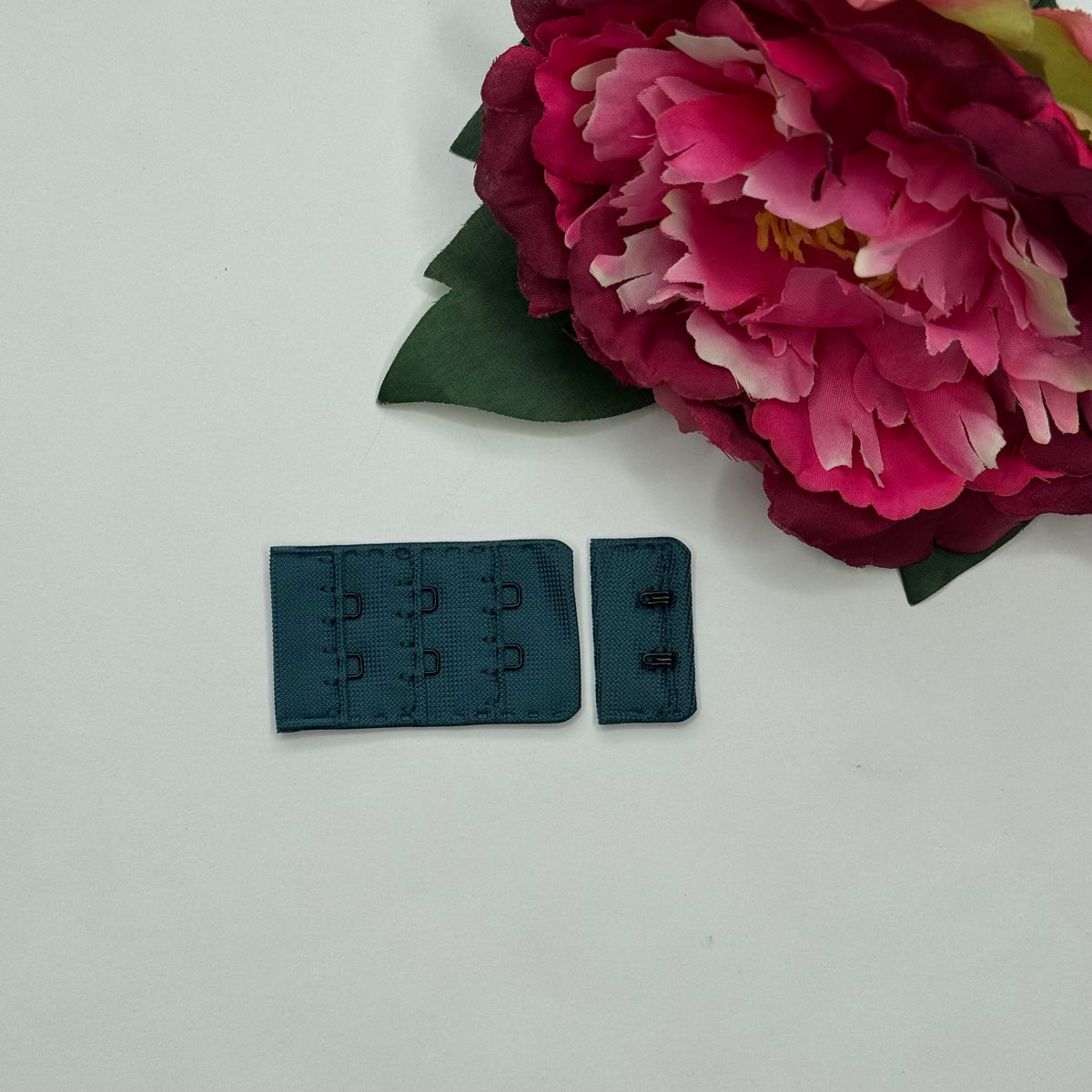 BH-Verschluss 2×3 petrol grün, teal | Hook & Eye Closure teal, petrol green