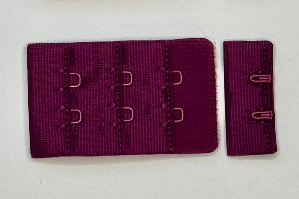 BH-Verschluss 2 x 3 in Fuchsiarot / bra closure_fuchsia_red