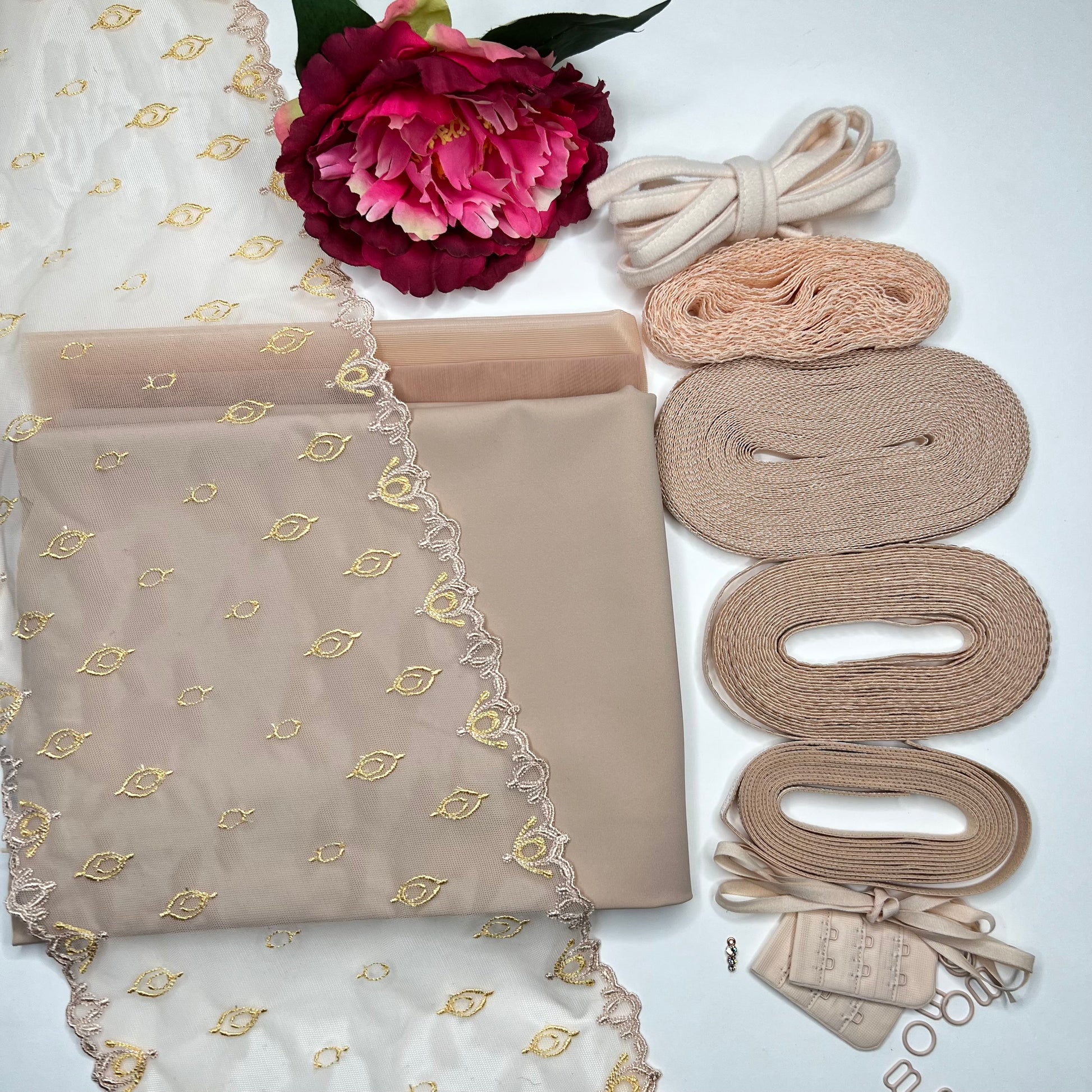 BH und Slip in rose beige