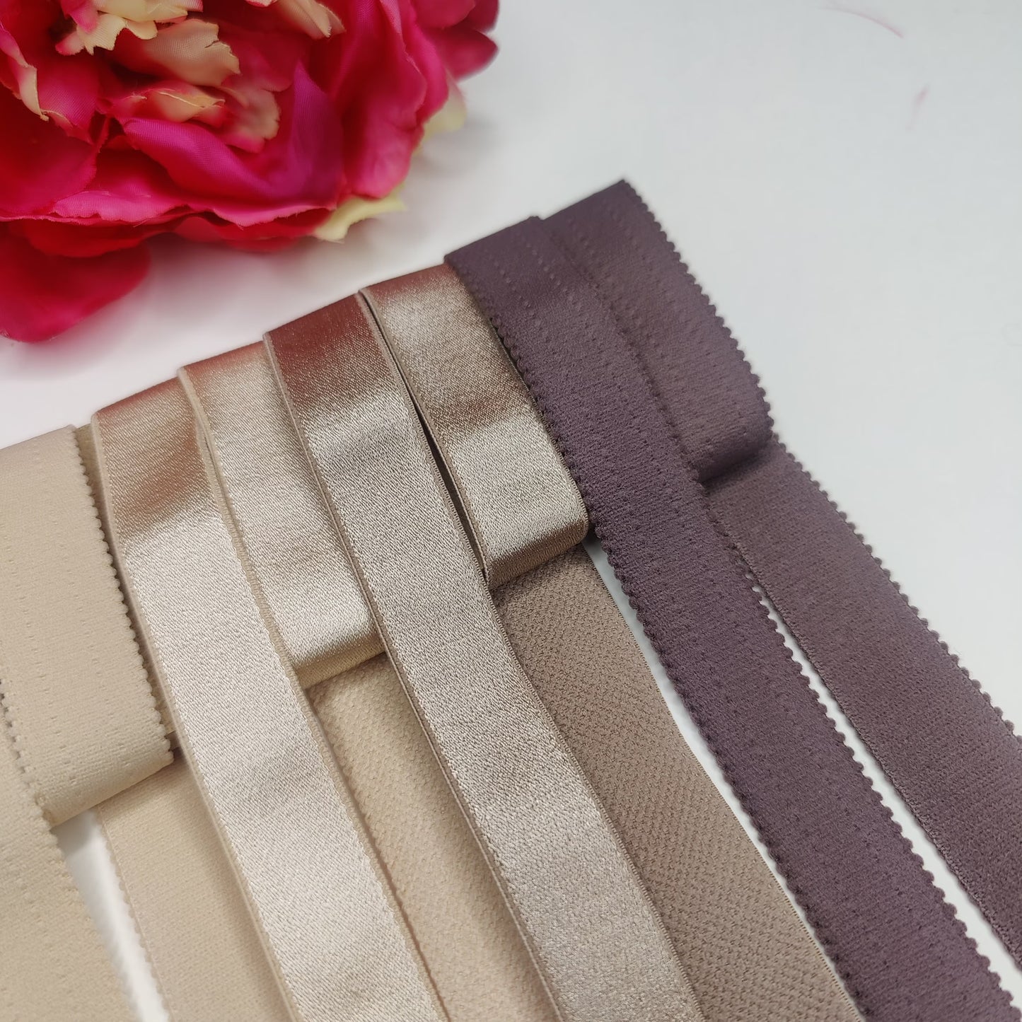 20 mm BH-Trägerband. salmon pink, peach blush, off-white, weiß, beige matt und glänzend, frappe, peppercorn. 13/16 bra strap elastic.IDtrx20