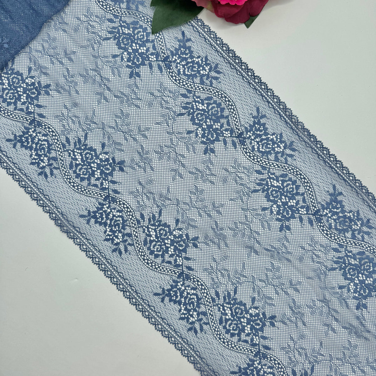 Breite elastische Spitze French Blue, 23 cm, Meterware