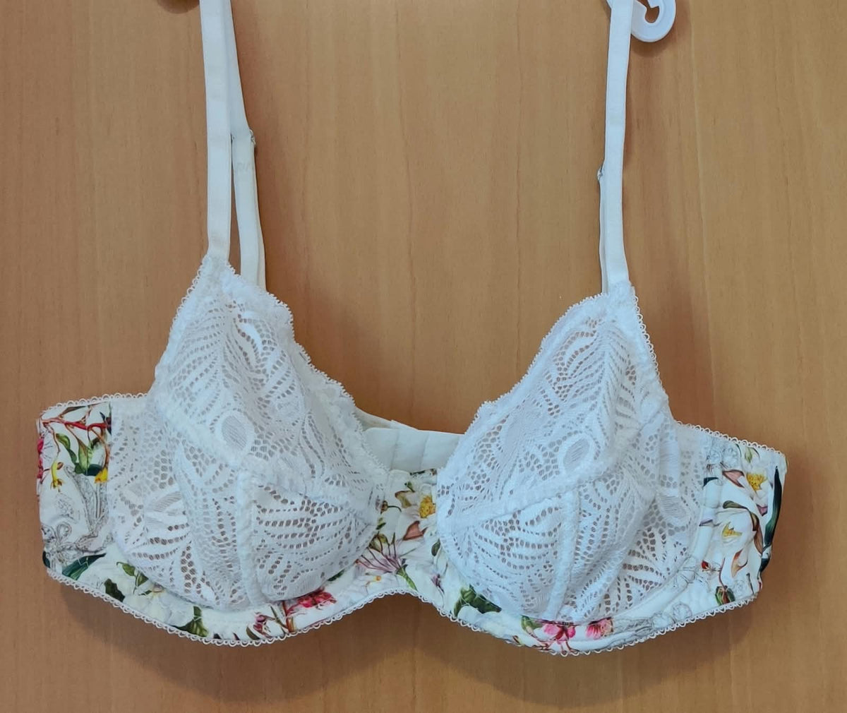 Large dentelle élastique blanche, prix pour 1/2 mètre