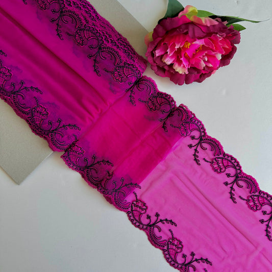 Elastische Stickereispitze fuchsia – 18 cm breit, Preis per 1 Meter