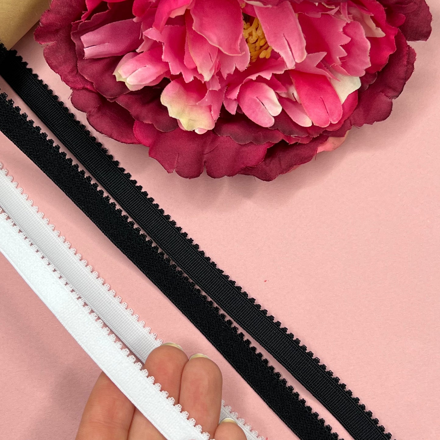 10 mm wide underbust elastic with picot edge in black and white IDelx19