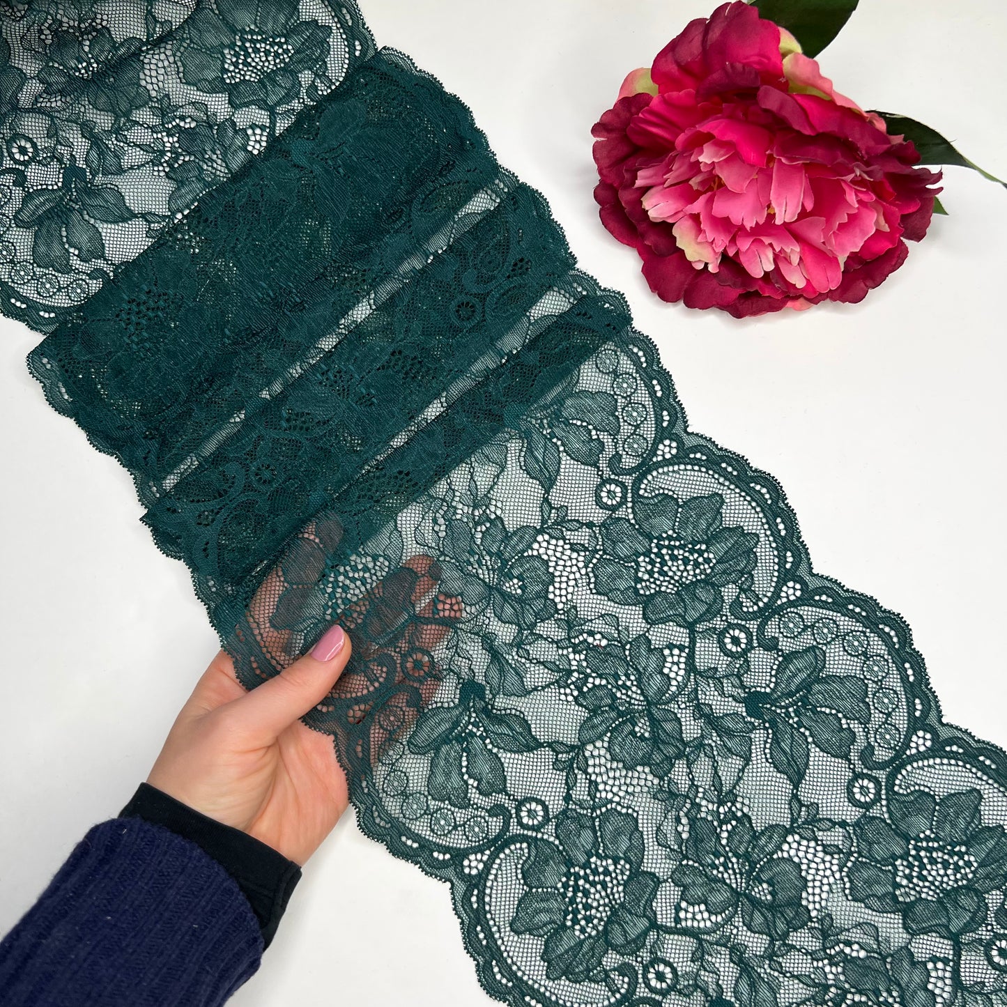 Wide elastic lace in green ivy, price per 1/2 meter IDsx4