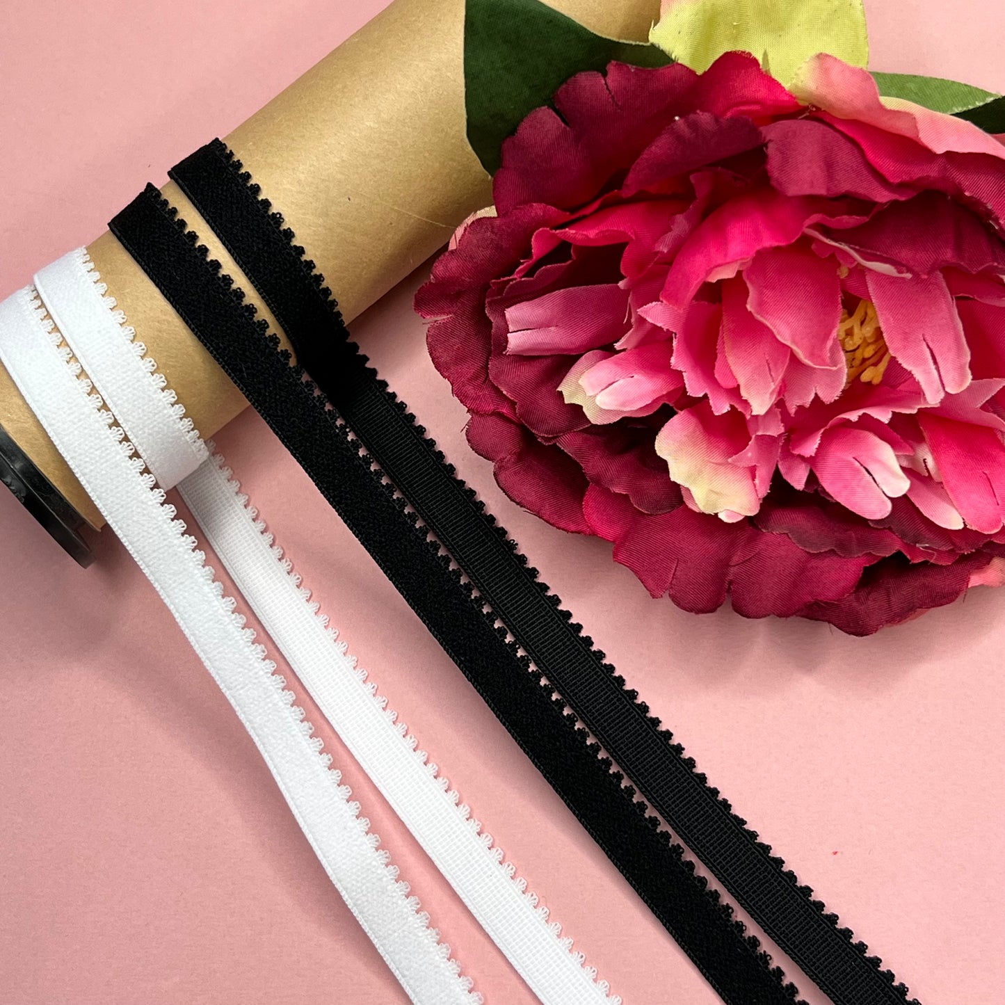 10 mm breites Unterbrustgummi in weiß und schwarz