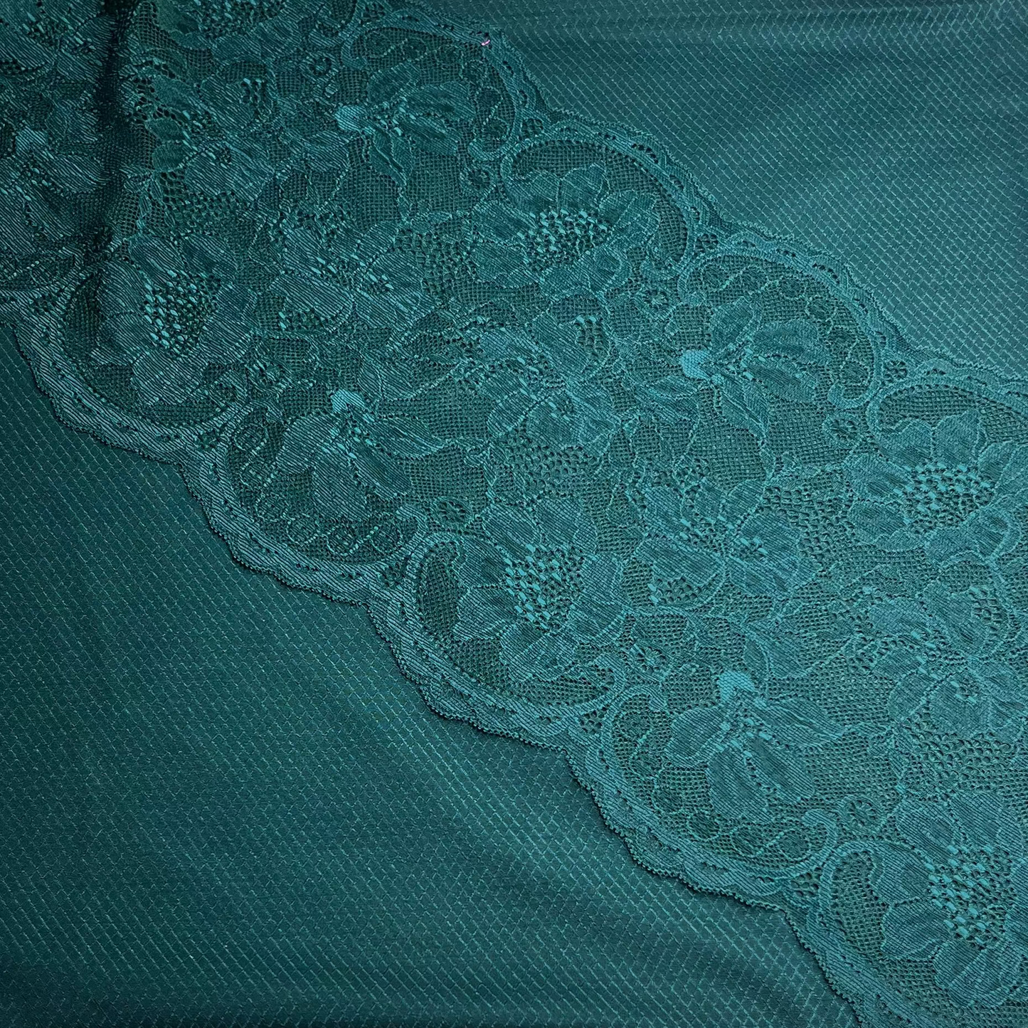 Breite elastische Spitze in green ivy, Preis per 1/2 Meter IDsx4