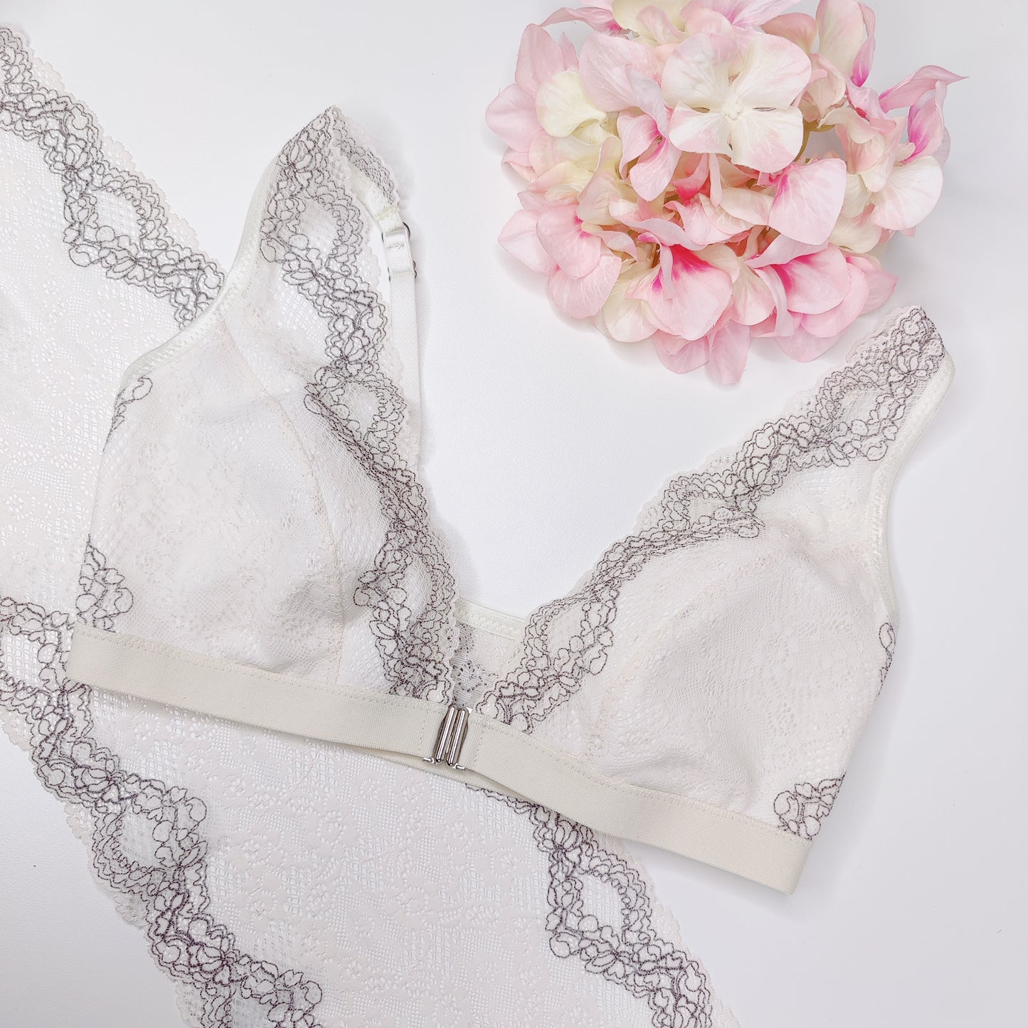 Set de costura para bralette Vanessa / paquete de costura con <tc>Encaje</tc> dúo/blanquecino con cierre IDvx21