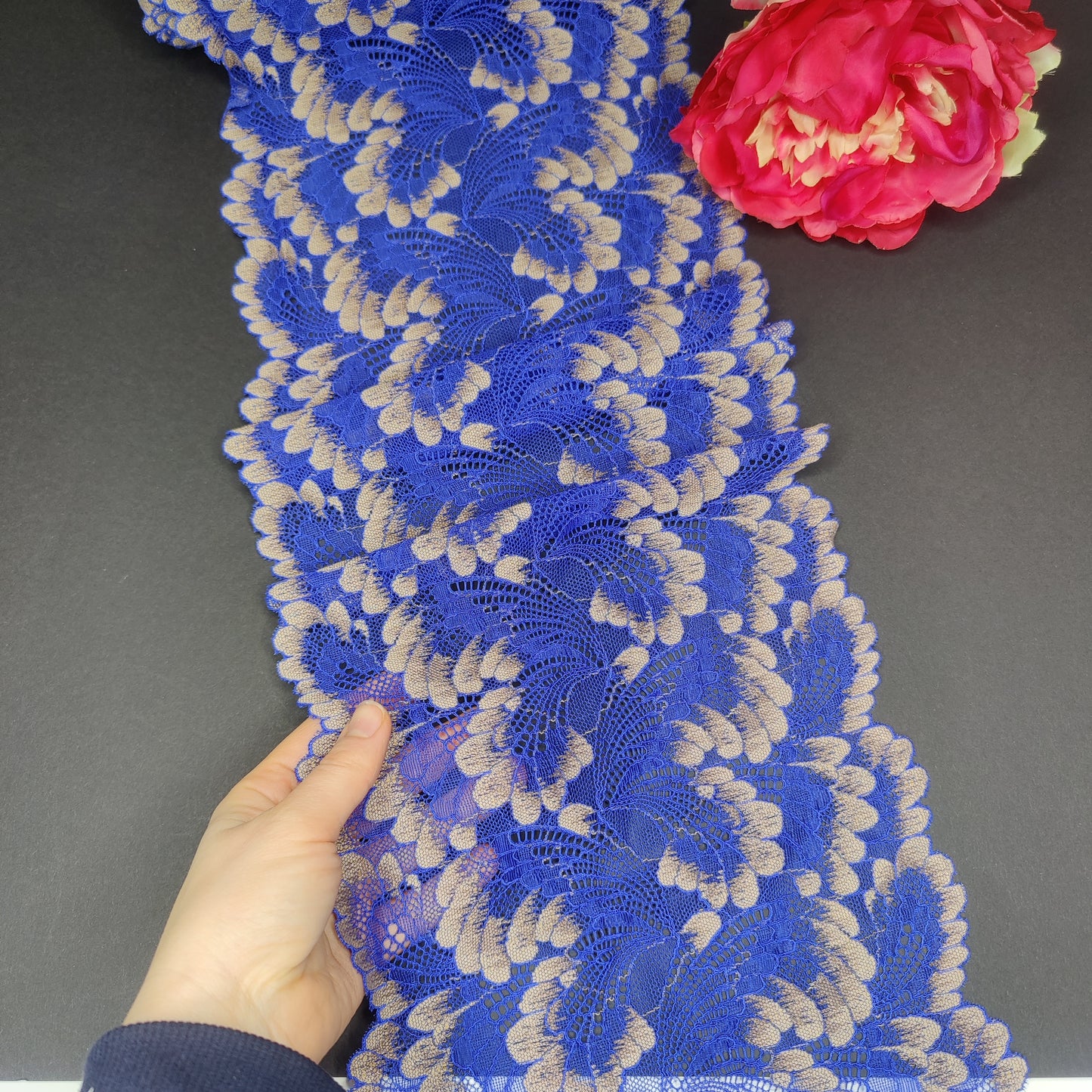 Fine elastic <tc>lace</tc>, <tc>lace</tc>nborder royal blue/beige, price per 1/2 meter IDsx4