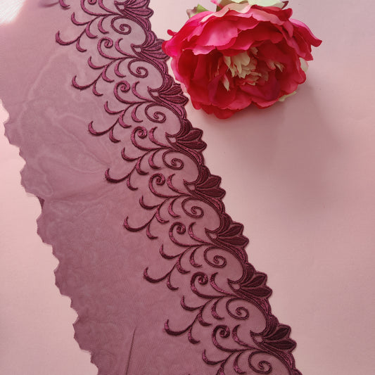 1 m de broderie sur tulle prune. Dentelle brodée. IDstx9