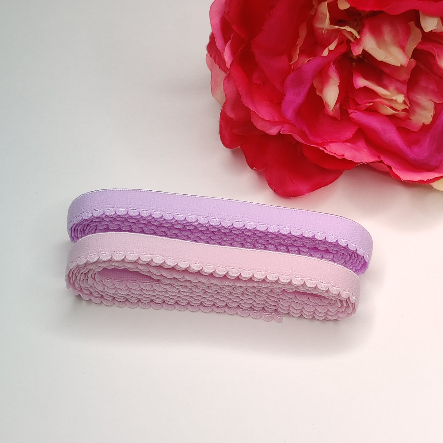 Pack couture pour 2 slips en satin extensible et <tc>Dentelle</tc> lavande pastel et violet doux. IDsnsx2