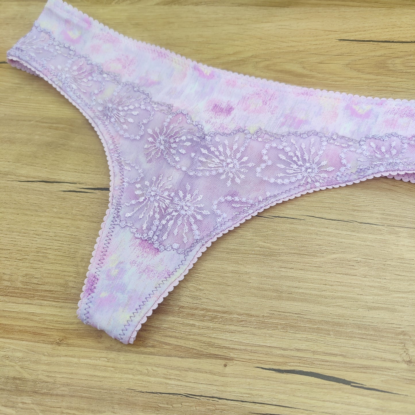 Sewing package for 2 briefs with stretch satin and <tc>lace</tc> in pastel lavender and sweet violet. IDsnsx2