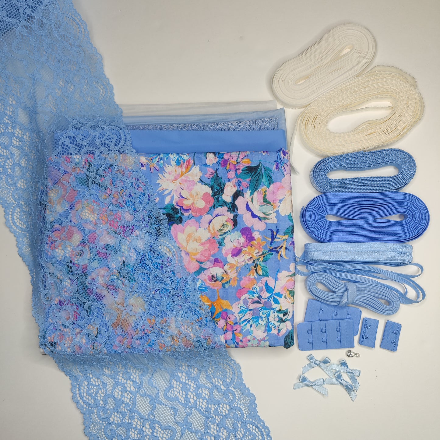 Large sewing set for 2x bras and panties or sewing package with <tc>lace</tc>, microfiber with floral print and Powernet blue. v2. IDnsx1