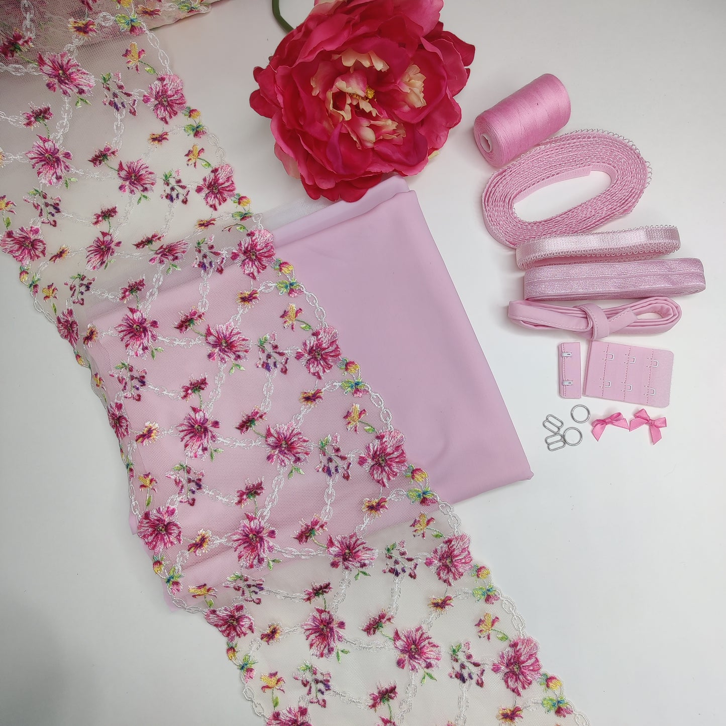 Kit de couture DIY soutien-gorge + culotte. Pack de couture créatif avec dentelle élastique à broder, Powernet et microfibre II.