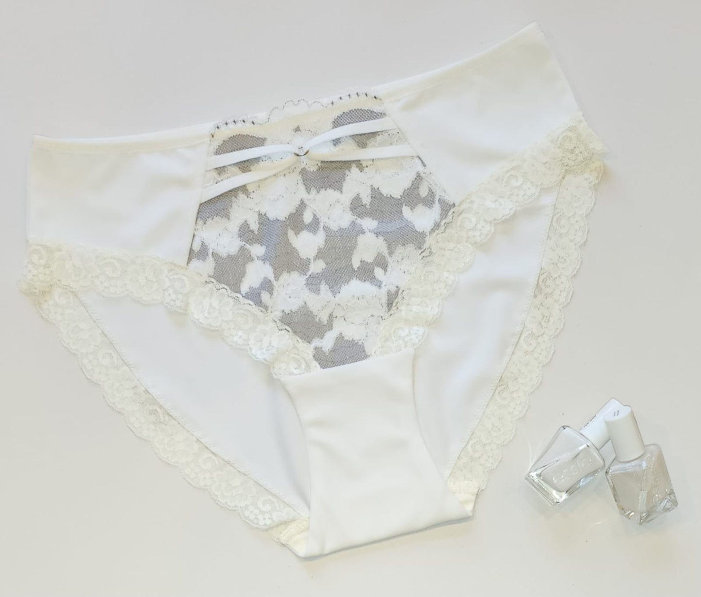 Fin, de haute qualité, élastique<tc>Dentelle</tc> écru/gris, prix au 1/2 mètre IDsx4