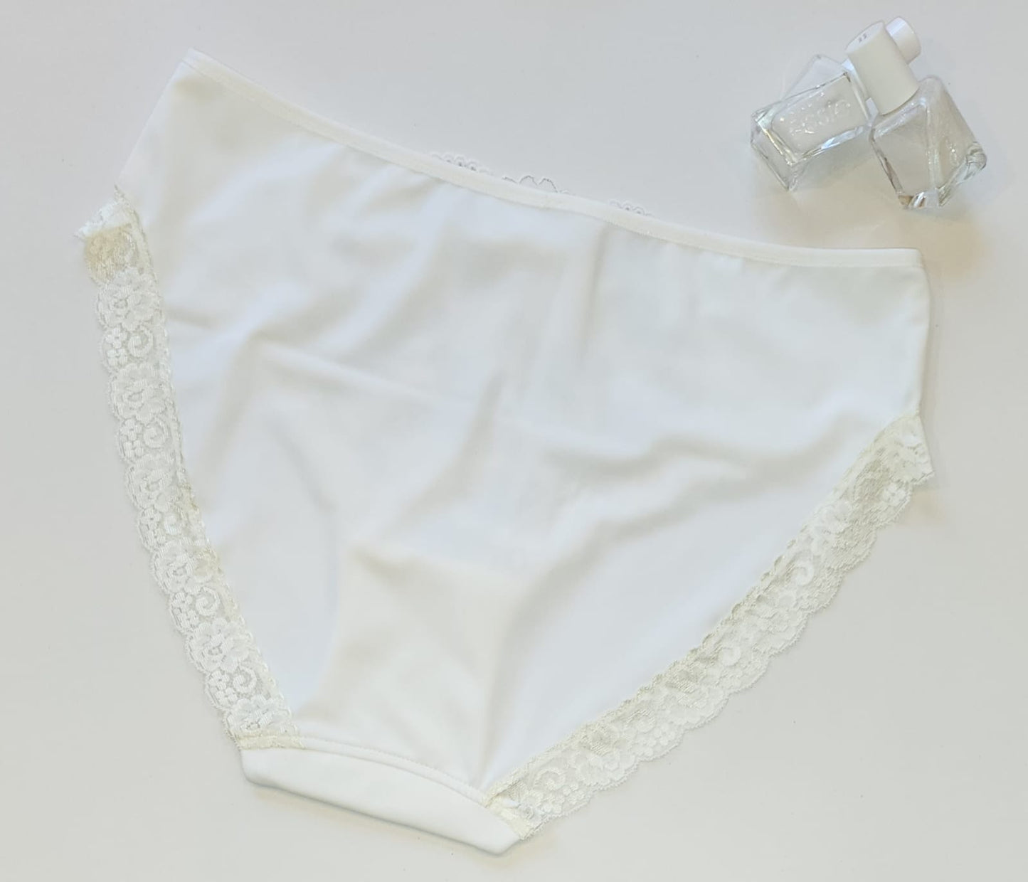 Fin, de haute qualité, élastique<tc>Dentelle</tc> écru/gris, prix au 1/2 mètre IDsx4