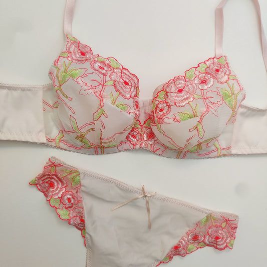 Large sewing kit for 2x bras and panties or sewing package with <tc>lace</tc>, microfiber, tulle, and powernet. IDnsx1