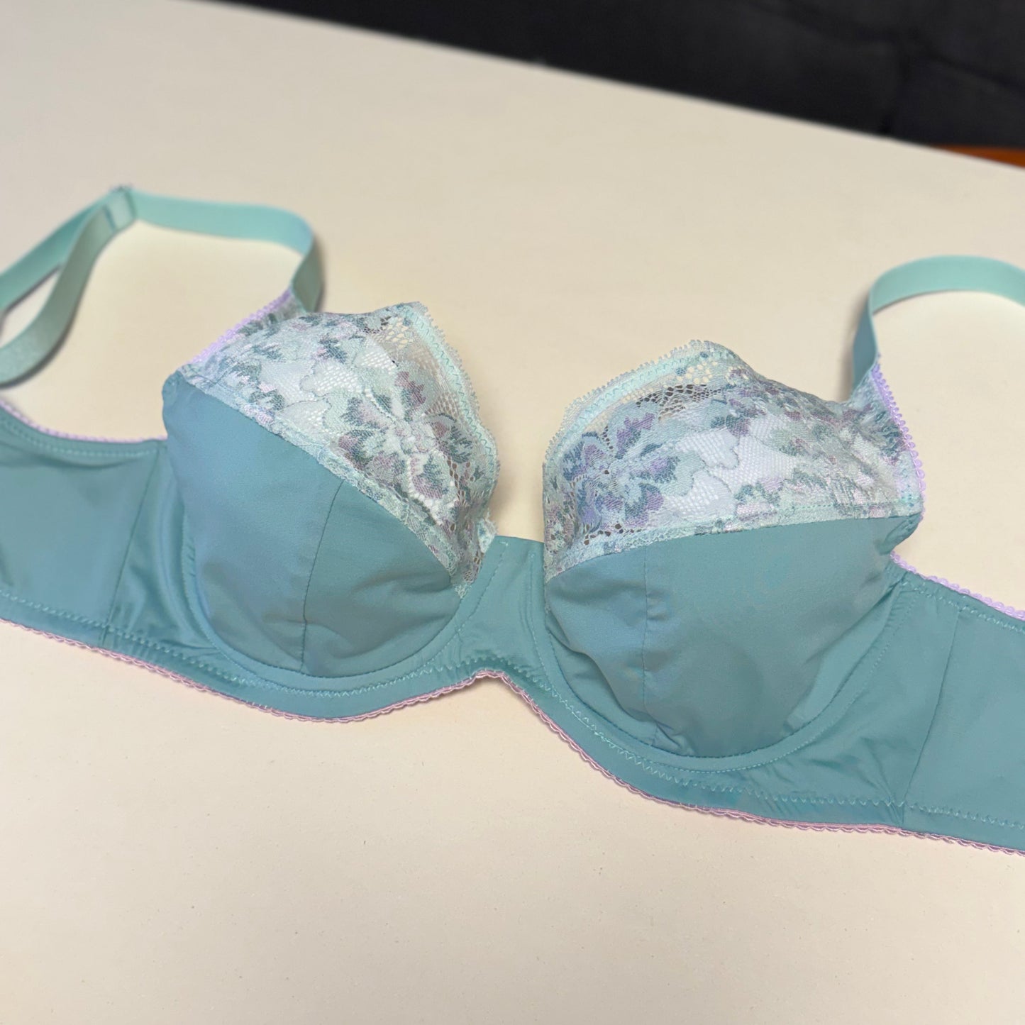 Special Offer March 2026. Großes Nähset für 2xBH's und Höschen bzw. Nähpaket mit Spitze, Mikrofaser und Powernet. Salbei / sage