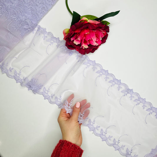 elastische Stickereispitze Lavendel