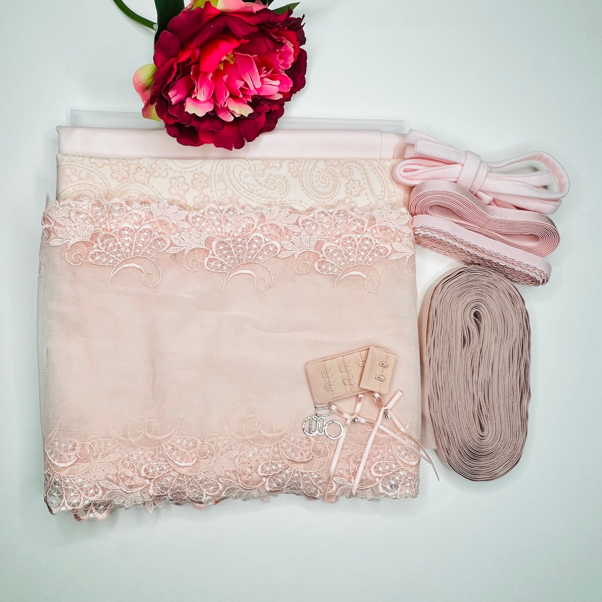 Größen Nähset für 2Bhs und Slip in rosa