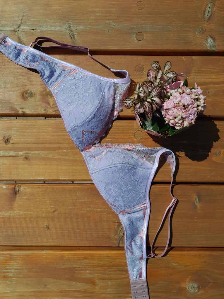 Naaiset voor bralette Vanessa / naaipakket in lila/roze IDvx21