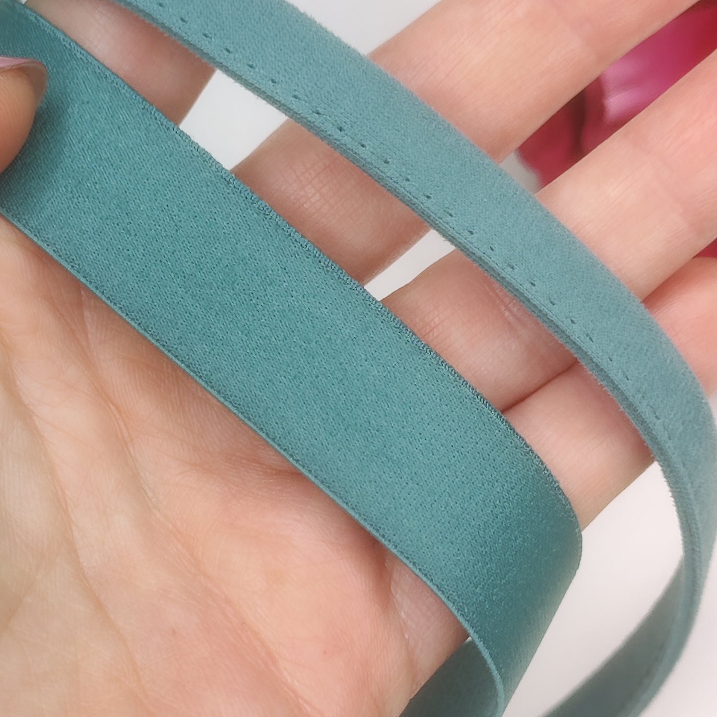 20 mm bra support tape in light green. 1 meter. Meter goods. Idtrx20