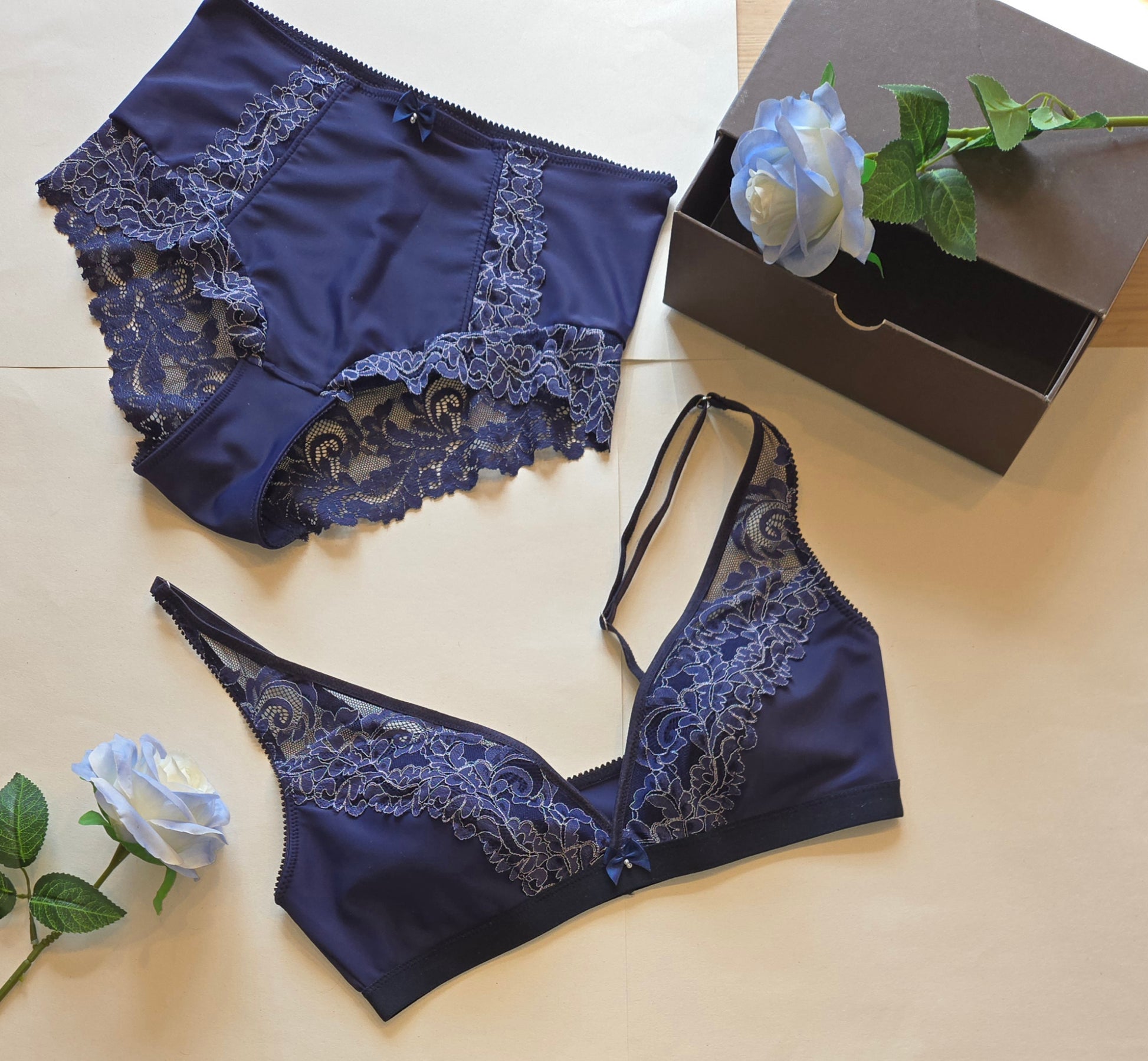 Schnittmuster Bralette Vanessa und Slip Thalia