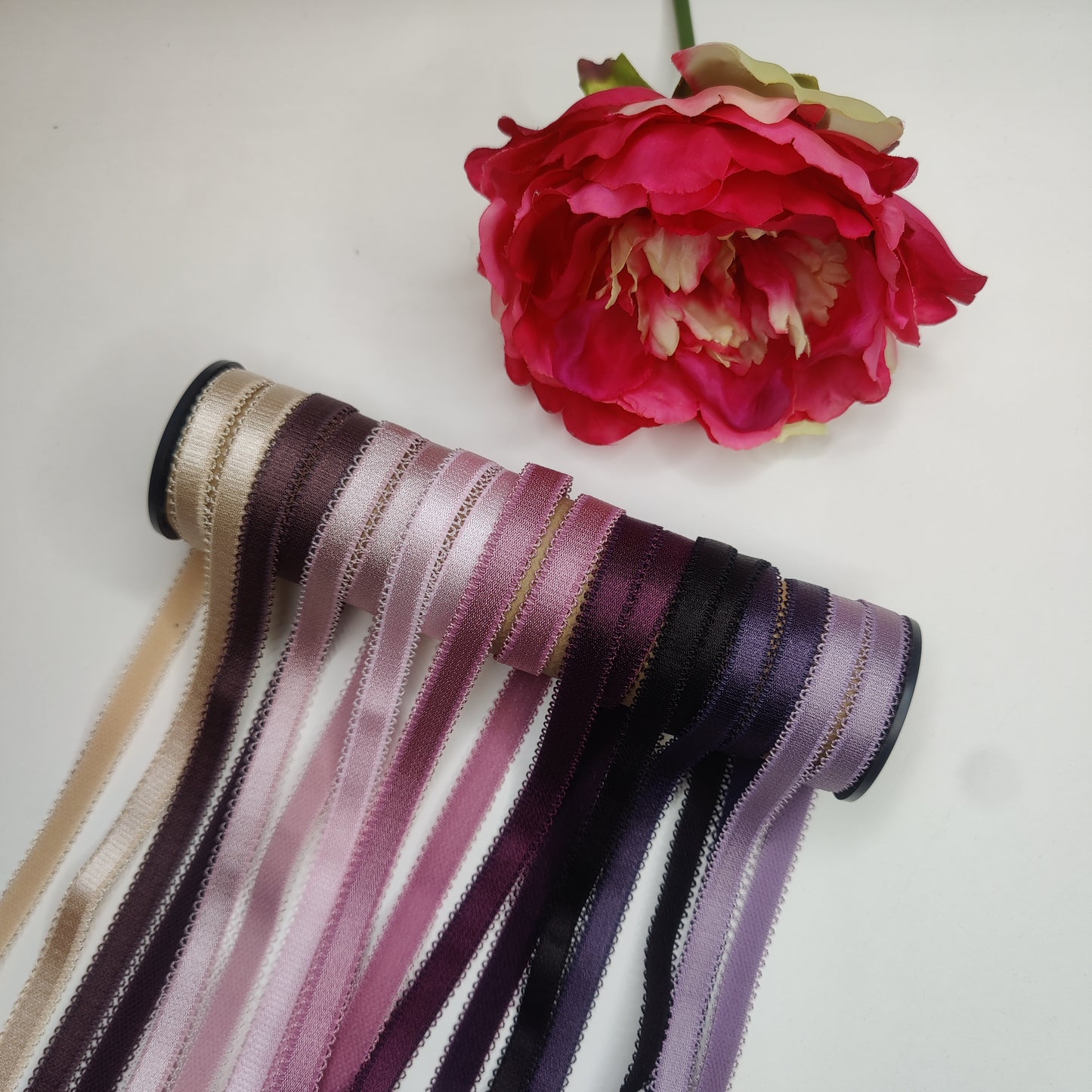 Trägerband 10 mm für BH in diversen Farben.
