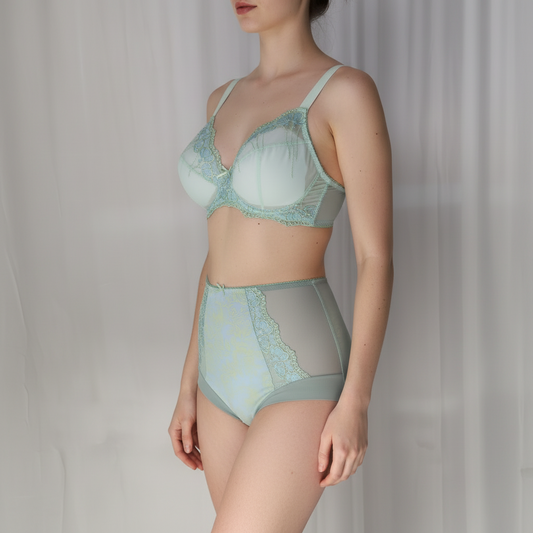 Sewing package with embroidery tip, microfiber, powernnet and tulle. August dreams - pastel poetry. IDNSX1