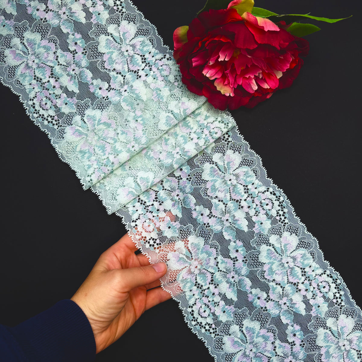 elastische Spitze/ Spitzenband, Spitzenborte in Minze, Salbeigrün, Preis per 1/2 Meter. 