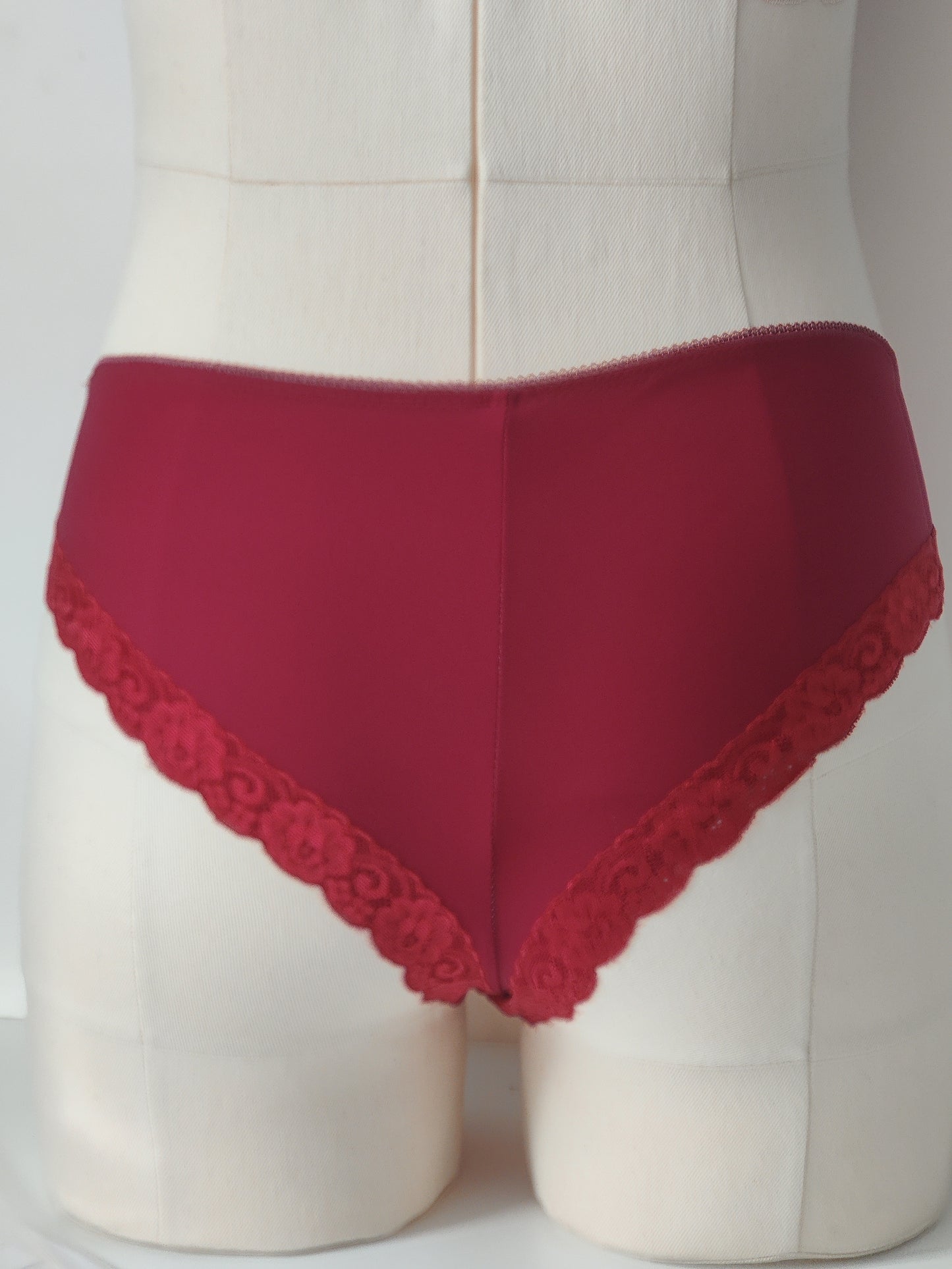 Sewing kit for 2x bras and panties or sewing package with elastic <tc>lace</tc>, microfiber and powernet. Raspberry. Sew your own bra and panties. IDnsx1