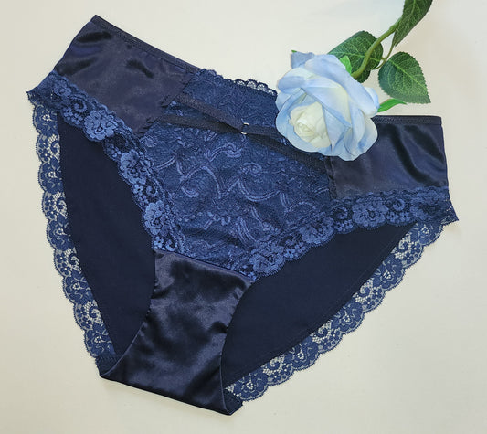 NOUVEAU : Pack de couture comprenant le patron de slip Johanna et un tutoriel vidéo. bleu uni. Septembre et octobre.