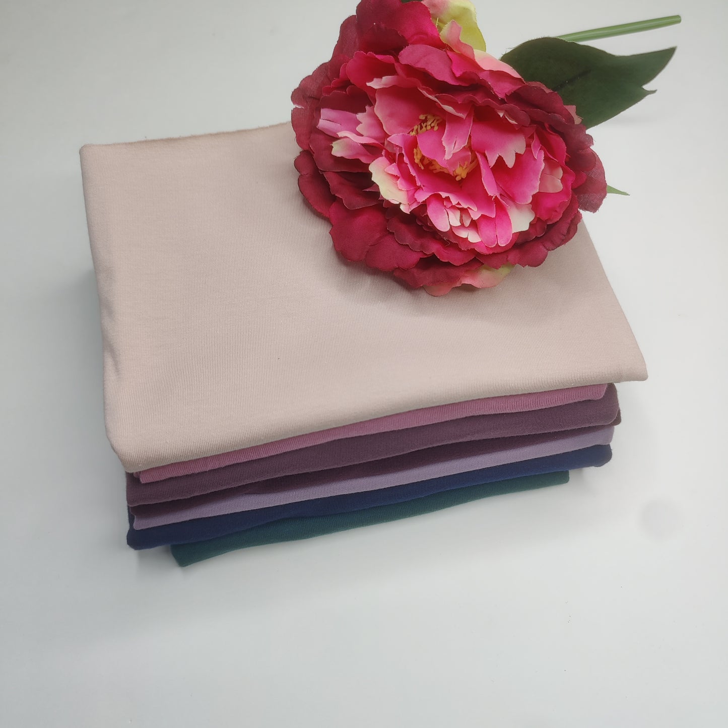 0.3 meters of gusset lining, gusset fabric. Cotton jersey fabric for gusset lining in panties, underwear and lingerie.