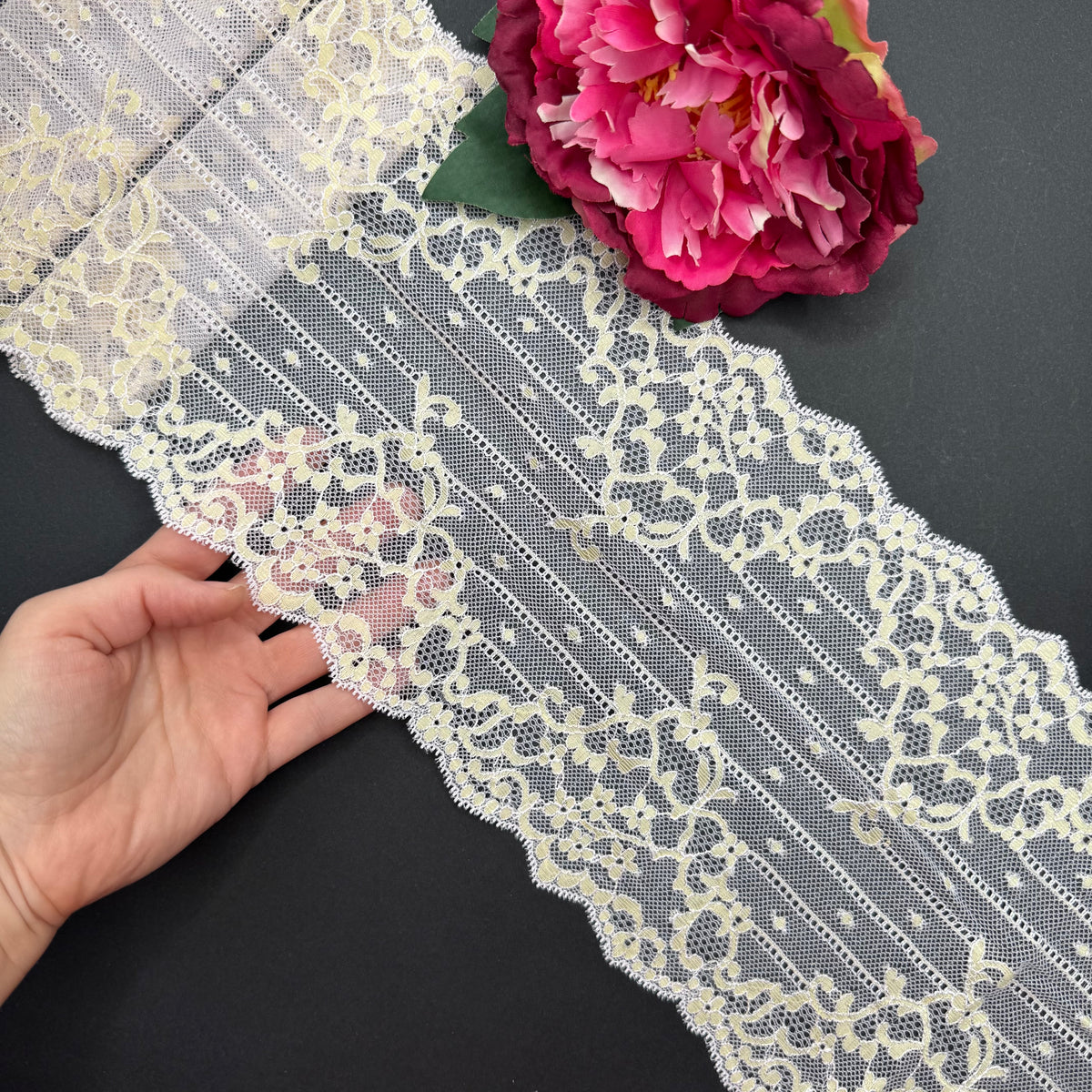 stretch gallon lace Butter Yellow - Blush Pink